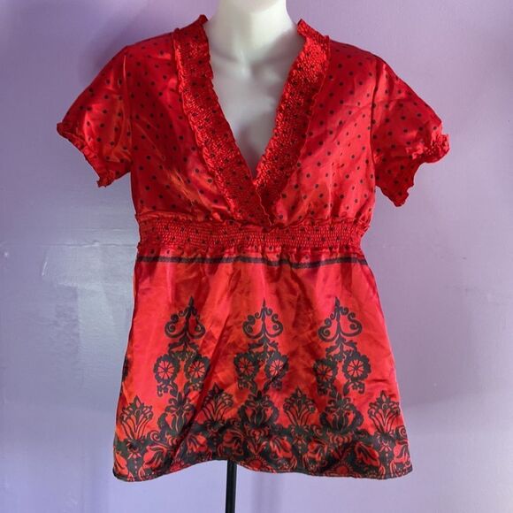 No Boundaries Satin Plunge Blouse | Red & Black | Juniors Size Medium - Picture 1 of 3